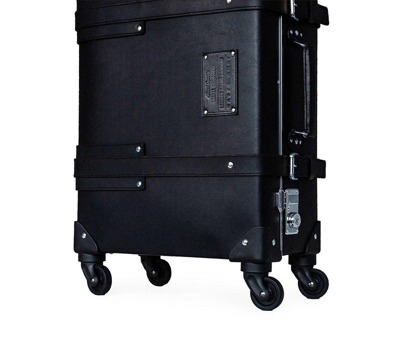 trunk luggage
