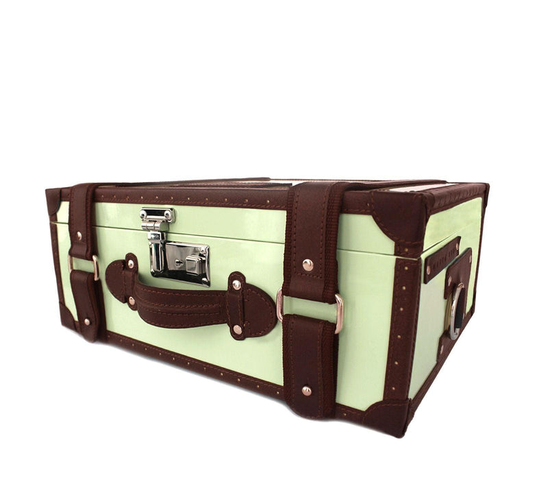 vintage_suitcase_trunk