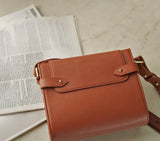 FOUNDER SLING BAG