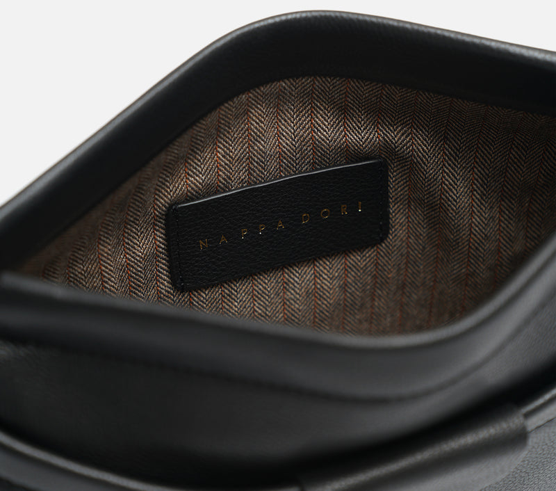 LUNE SHOULDER BAG