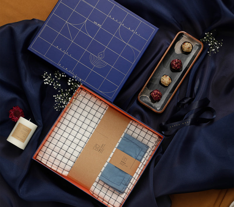 AMOUR GIFT BOX