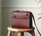 FOUNDER SLING BAG
