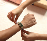 EMBRACE RAKHI - Nappa Dori