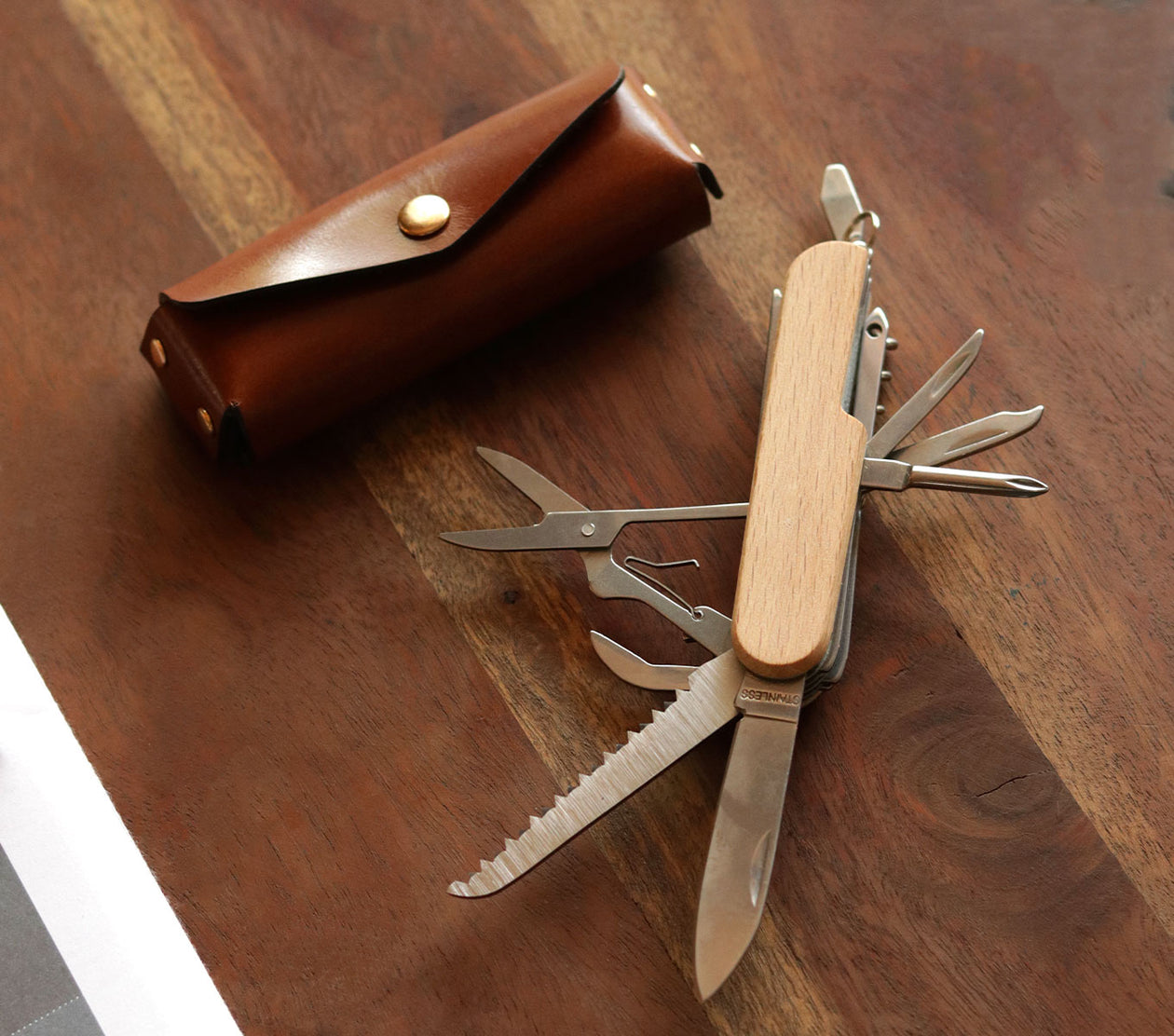 OLD GUARD MULTI PURPOSE POCKET KNIFE