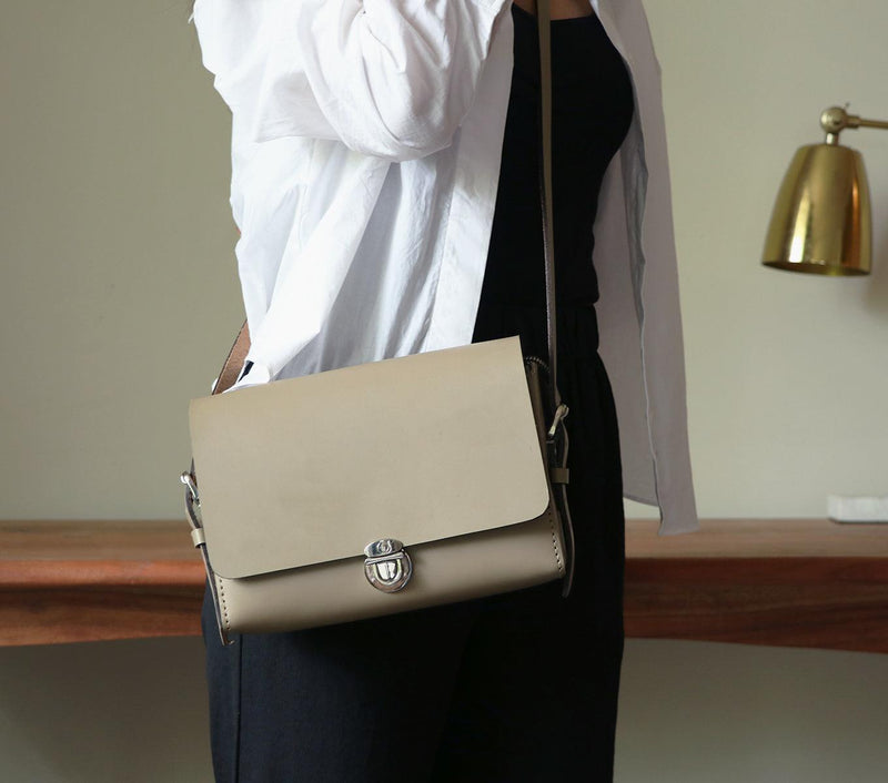 Online Latest Sling Bag