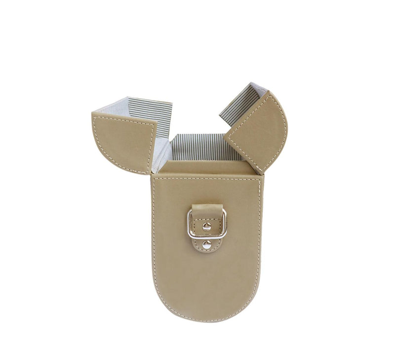 buy capsule sling bag online