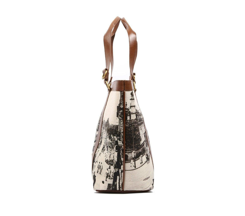 tote bag with zip