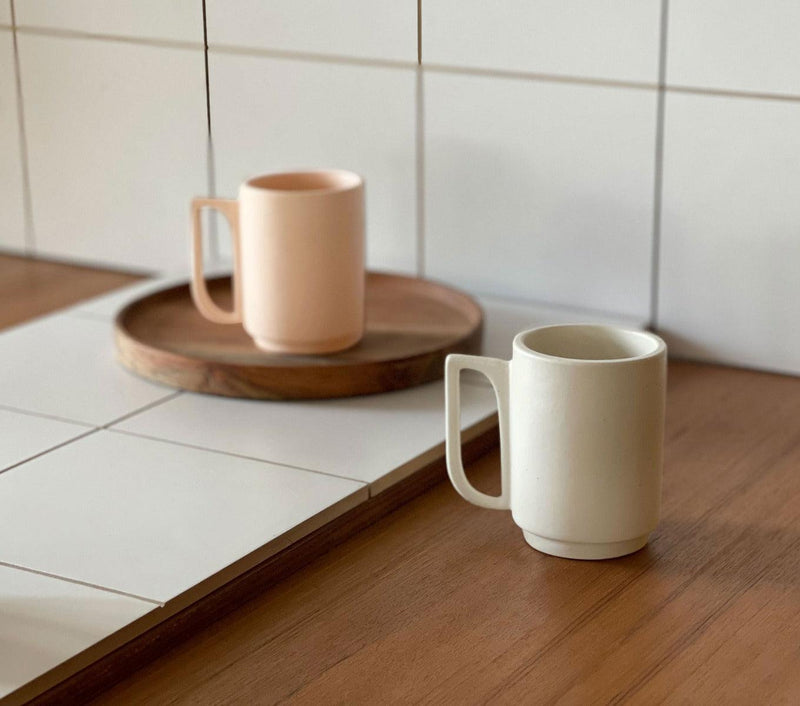 white coffee mugs